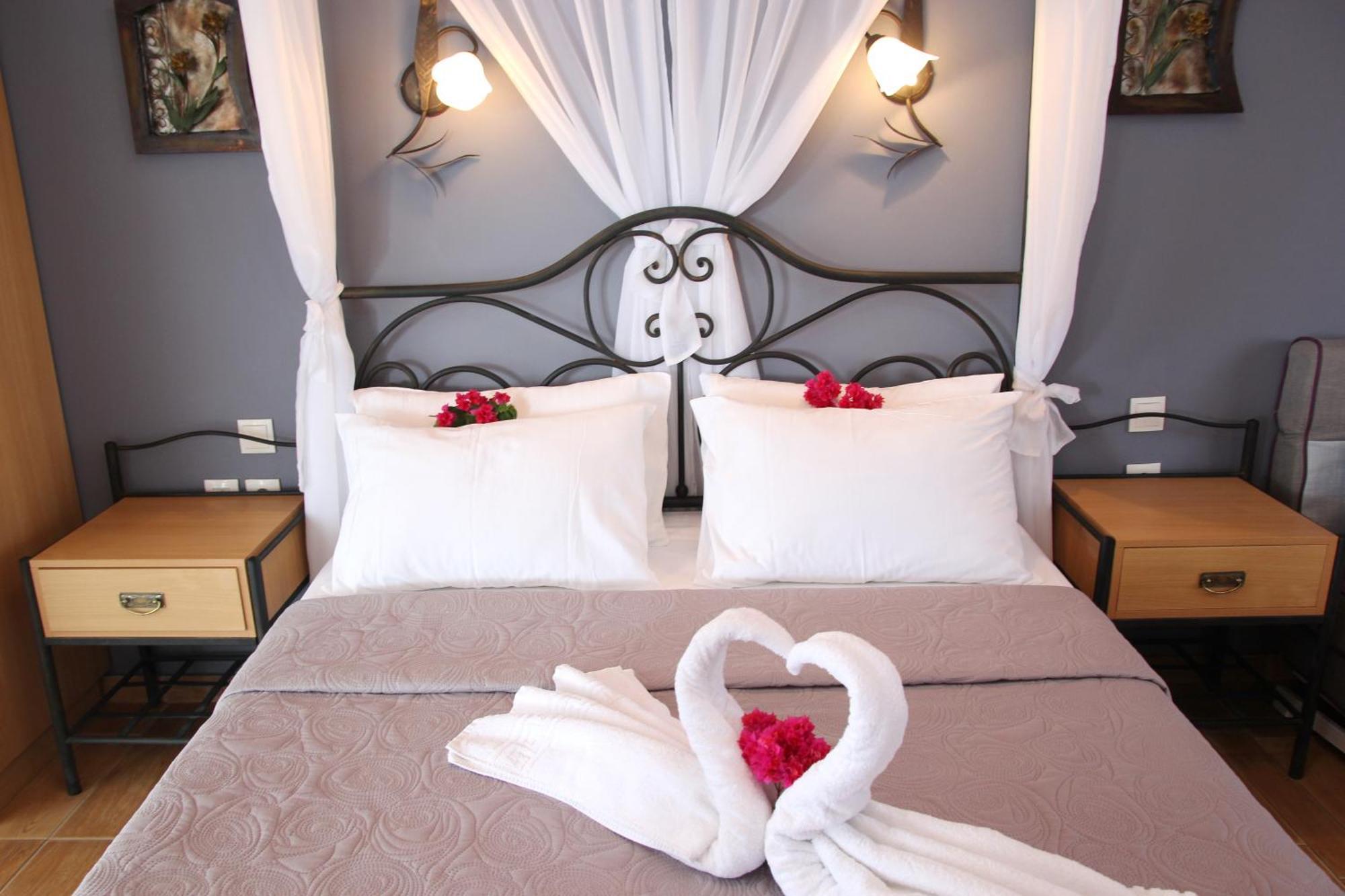 Coralli Rooms & Restaurant Elafonissos Luaran gambar