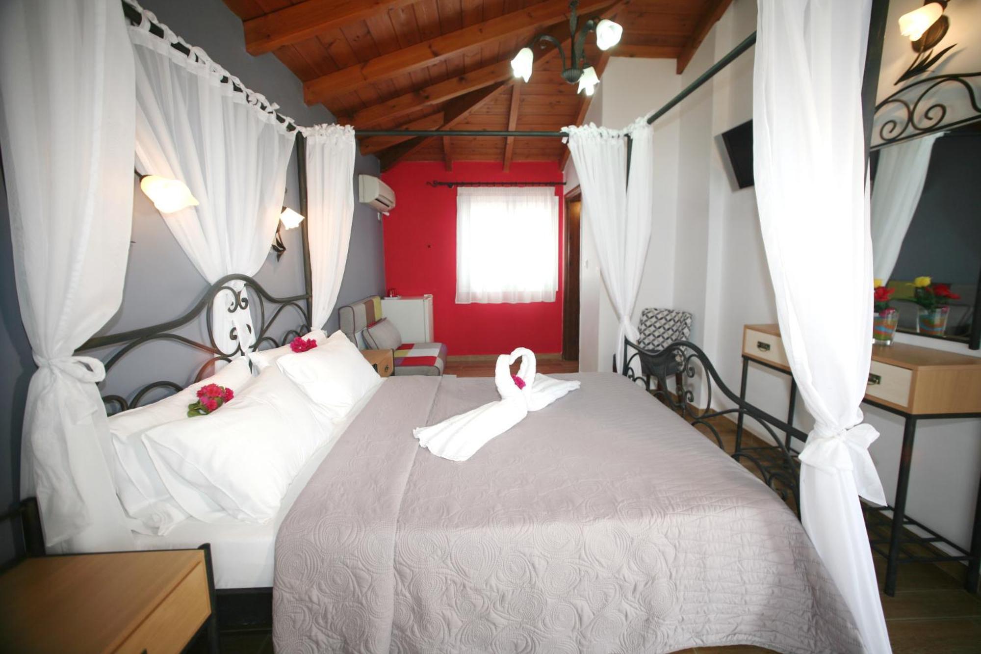Coralli Rooms & Restaurant Elafonissos Luaran gambar